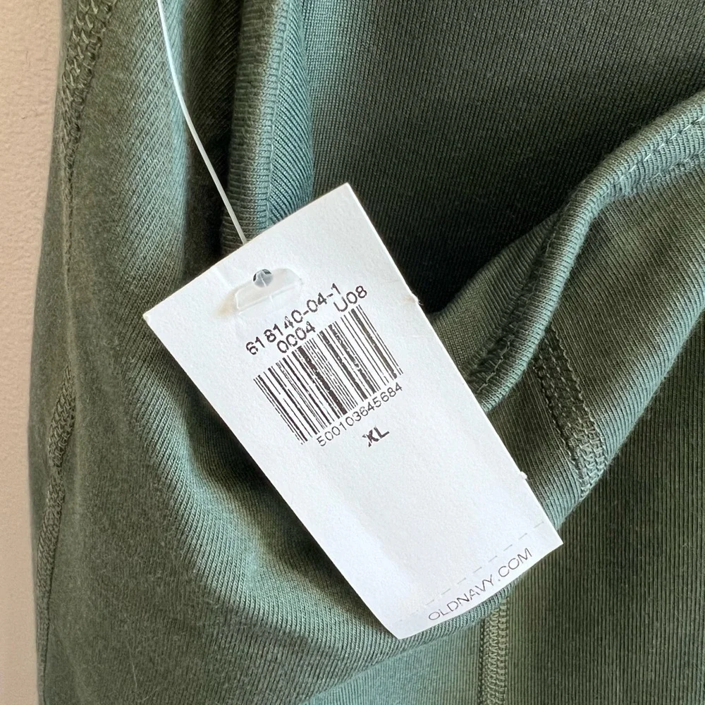 Old Navy Green Strappy Tank Top - Picture 3 of 4